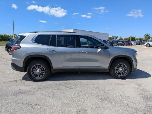 Sterling Metallic 2025 GMC Acadia FWD Elevation