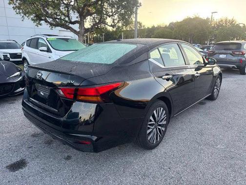 Super Black 2024 Nissan Altima 2.5 SV