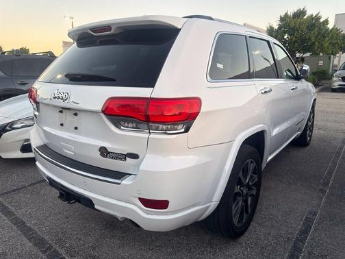 Bright White Clearcoat 2017 Jeep Grand Cherokee Overland