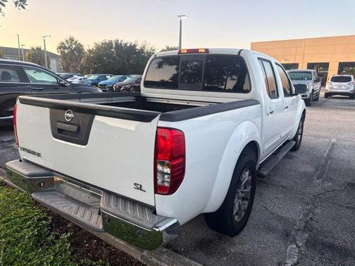 Glacier White 2019 Nissan Frontier SL
