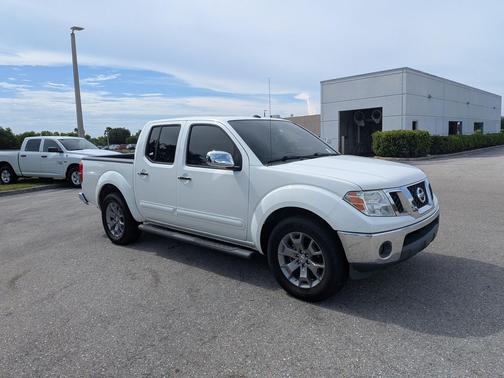 Glacier White 2019 Nissan Frontier SL