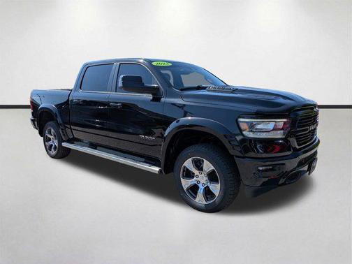 Diamond Black Crystal Pearlcoat 2023 RAM 1500 Laramie