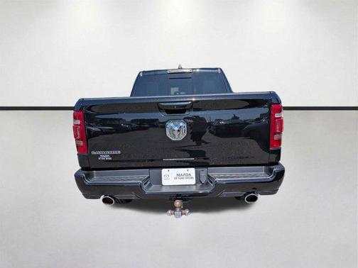 Diamond Black Crystal Pearlcoat 2023 RAM 1500 Laramie