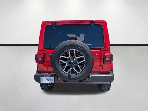 Firecracker Red Clearcoat 2025 Jeep Wrangler 4-Door Sahara 4x4