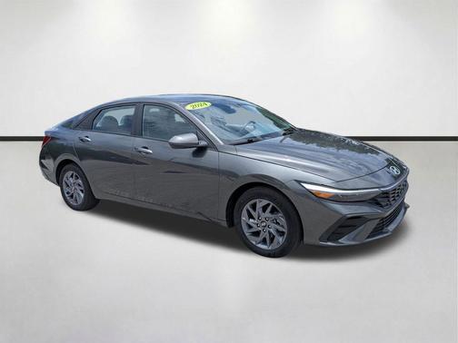 Amazon Gray 2024 Hyundai ELANTRA SEL