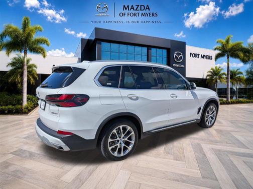 Alpine White 2026 BMW X5 xDrive40i