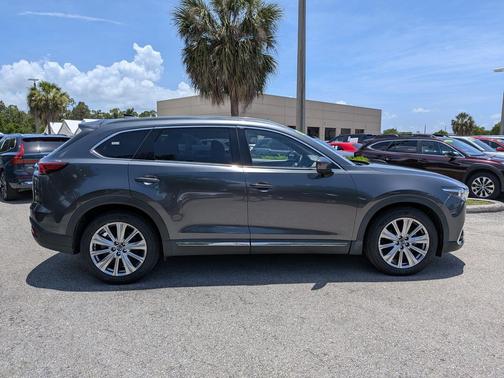 Machine Gray Metallic 2021 Mazda CX-9 Signature