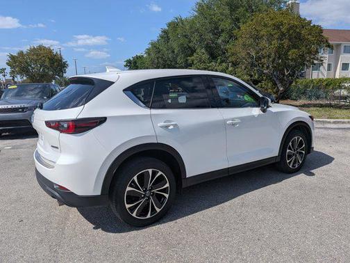 Snowflake White Pearl Mica 2022 Mazda CX-5 2.5 S