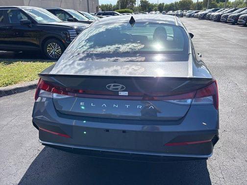 2025 Hyundai ELANTRA Sport