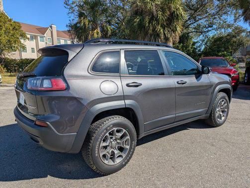 2022 Jeep Cherokee Trailhawk