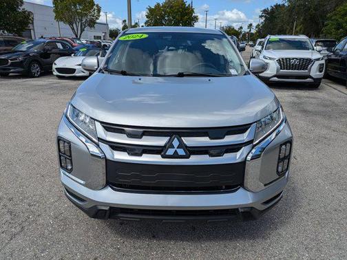 2024 Mitsubishi Outlander Sport SE