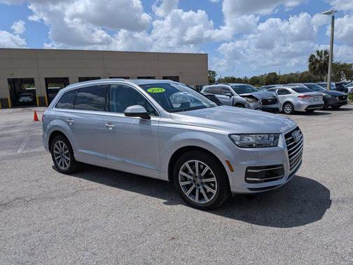 Florett Silver Metallic 2019 Audi Q7 55 Premium Plus