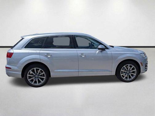 2019 Audi Q7 55 Premium Plus