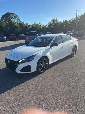 2024 Nissan Altima SR FWD
