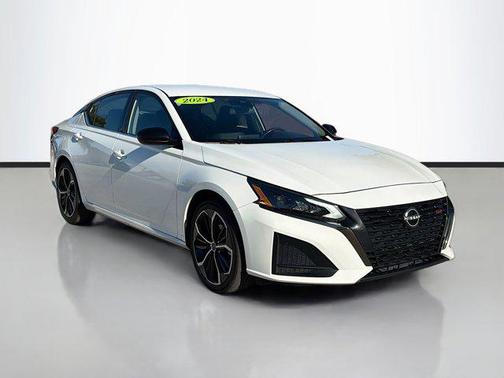 2024 Nissan Altima SR FWD