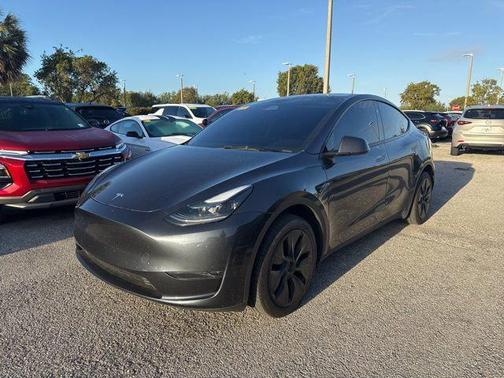 2025 Tesla Model Y Long Range Dual Motor Rear-Wheel Drive