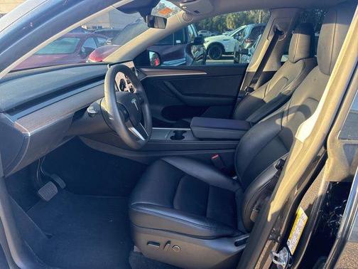 2025 Tesla Model Y Long Range Dual Motor Rear-Wheel Drive