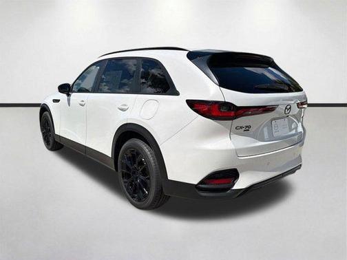 Rhodium White Premium 2026 Mazda CX-70 3.3 Turbo Preferred