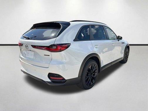 Rhodium White Premium 2026 Mazda CX-70 3.3 Turbo Preferred