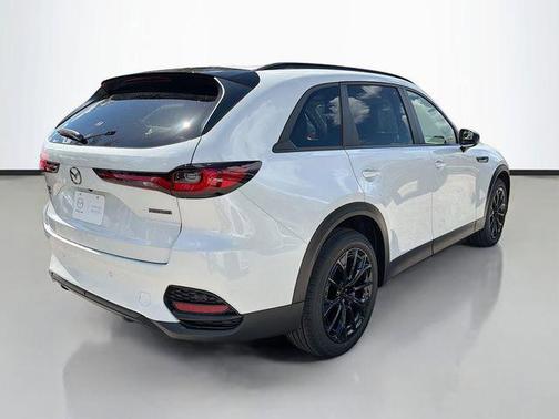 Rhodium White Premium 2026 Mazda CX-70 3.3 Turbo Preferred