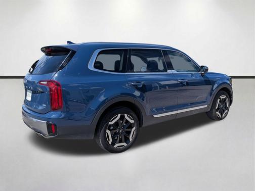 Midnight Lake Blue 2025 Kia Telluride S