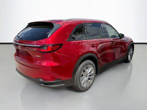 Soul Red Crystal Metallic 2026 Mazda CX-90 3.3 Turbo Preferred