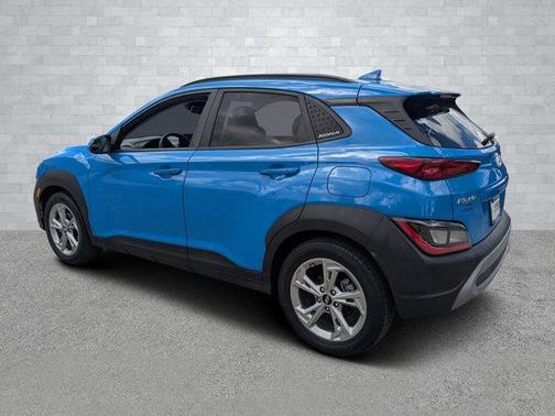 2022 Hyundai KONA SEL