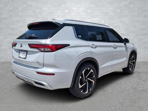 2022 Mitsubishi Outlander SEL 2.5 2WD