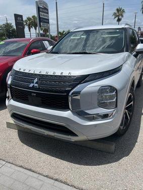 2022 Mitsubishi Outlander SEL 2.5 2WD