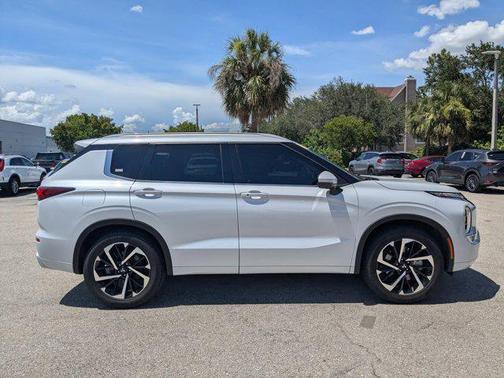 2022 Mitsubishi Outlander SEL 2.5 2WD