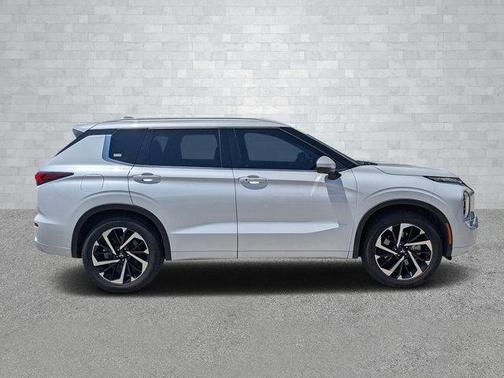 2022 Mitsubishi Outlander SEL 2.5 2WD