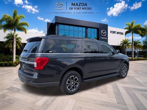 Dark Matter Gray Metallic 2024 Ford Expedition Max XLT