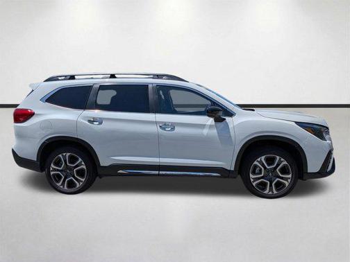 Crystal White Pearl 2025 Subaru Ascent Touring 7-Passenger