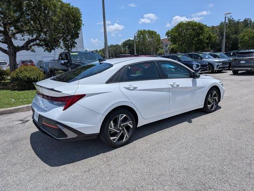 Serenity White 2025 Hyundai ELANTRA HEV SEL Sport
