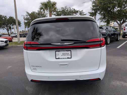 Bright White Clearcoat 2024 Chrysler Pacifica Touring L