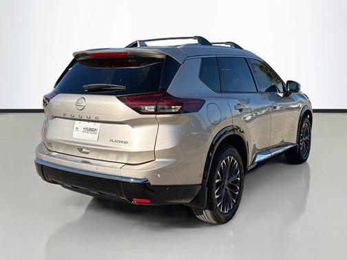 2025 Nissan Rogue Platinum