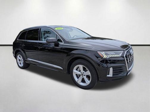 Mythos Black Metallic 2024 Audi Q7 45 Premium Plus