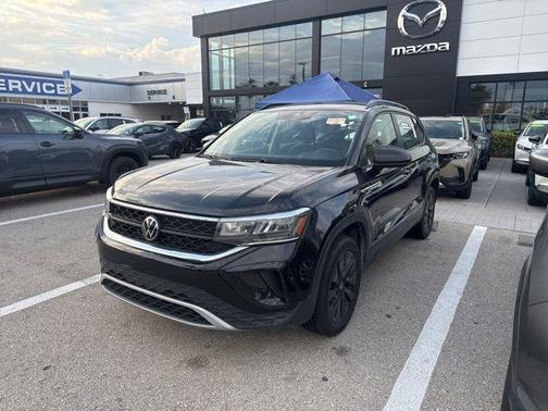 Deep Black Pearl 2024 Volkswagen Taos 1.5T S