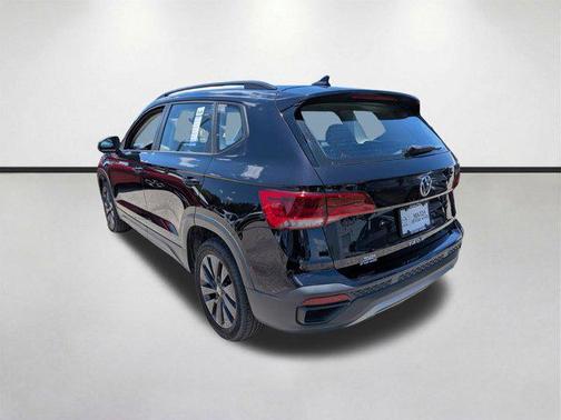 Deep Black Pearl 2024 Volkswagen Taos 1.5T S