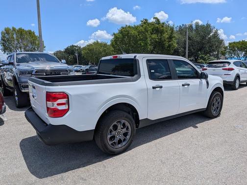 OXFORD WHITE 2024 Ford Maverick XLT