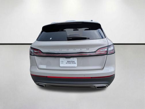 Ceramic Pearl Metallic Tinted Clearcoat 2023 Lincoln Nautilus Reserve