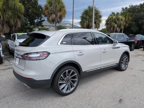 Ceramic Pearl Metallic Tinted Clearcoat 2023 Lincoln Nautilus Reserve
