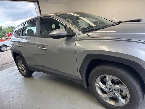 2023 Hyundai TUCSON SE