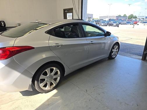 2013 Hyundai ELANTRA Limited