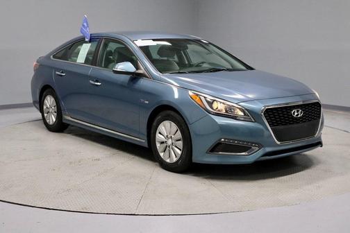 2016 Hyundai SONATA Hybrid SE