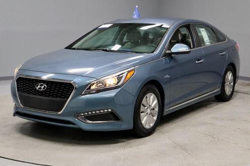 2016 Hyundai SONATA Hybrid SE