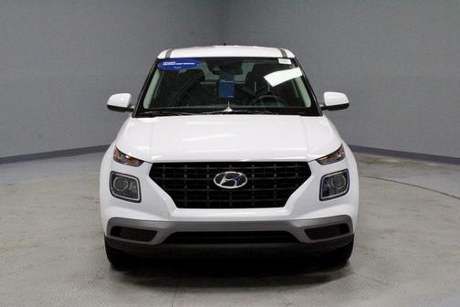 2022 Hyundai VENUE SE