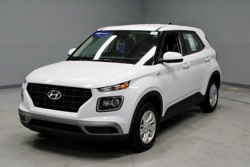 2022 Hyundai VENUE SE