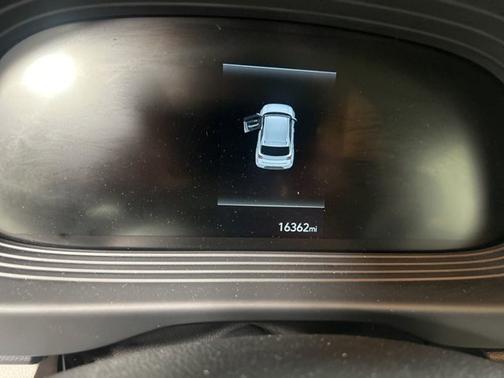 White 2025 Hyundai VENUE SEL