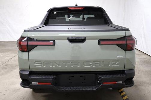 2025 Hyundai SANTA CRUZ SEL Activity